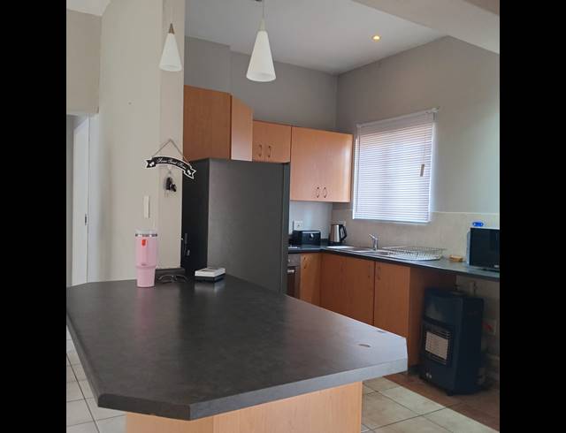 2 BEDROOM APARTMENT RENTED IN BEACON BAY